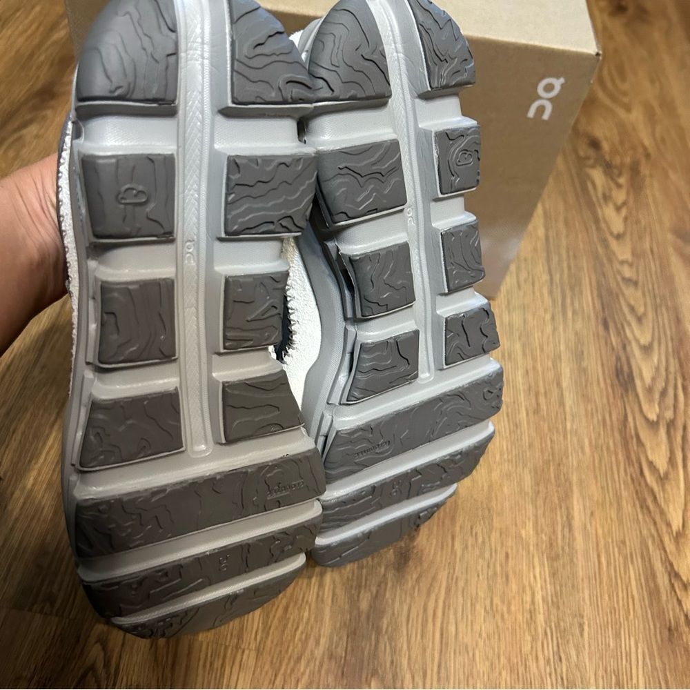 ON CLOUDAWAY asphalt ivory athle training shoes sneakers women’s 8 new in box - Picture 5 of 8